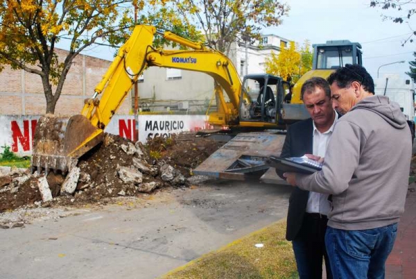 Continúa el plan de bacheo y mejorado de calles