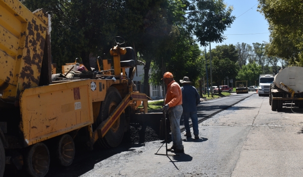 Seguimos asfaltando los barrios